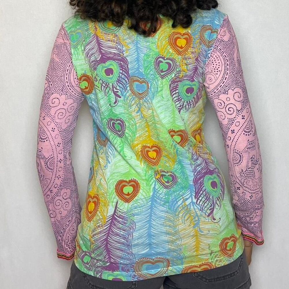 5th and Custo Women's Blue and Pink Shirt - Picture 3 of 7